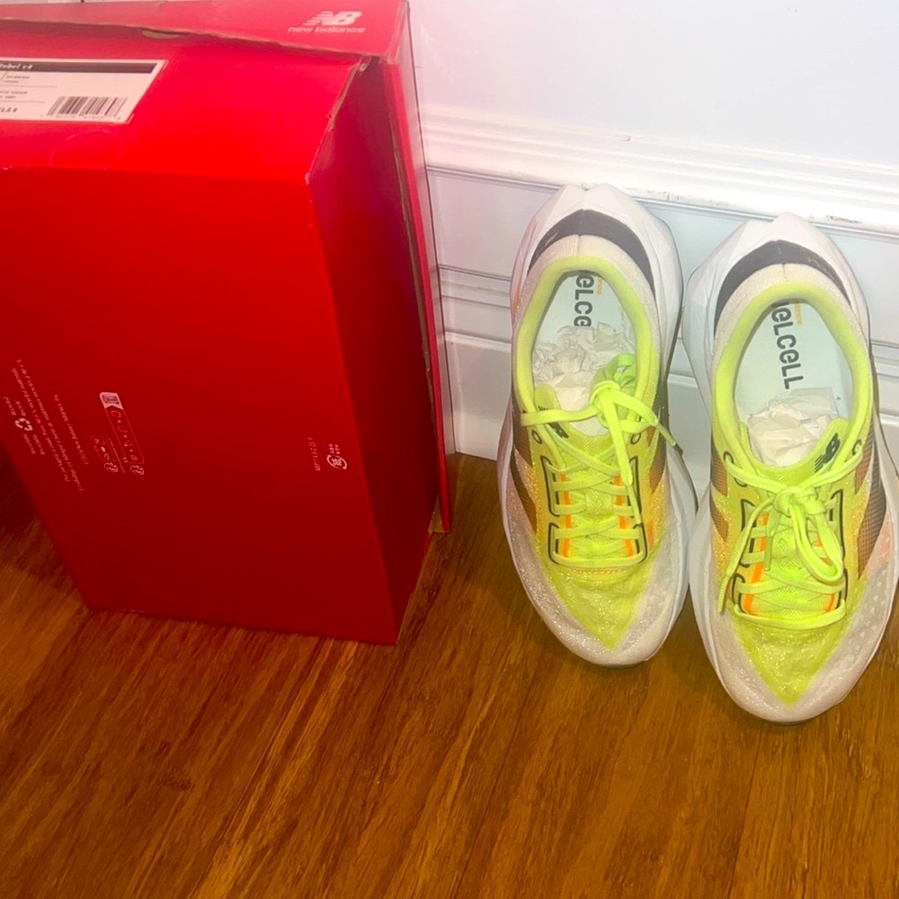 New Balance FuelCell Rebel v4